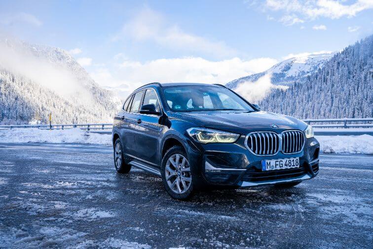 Compare auto insurance rates for BMW in Quebec.